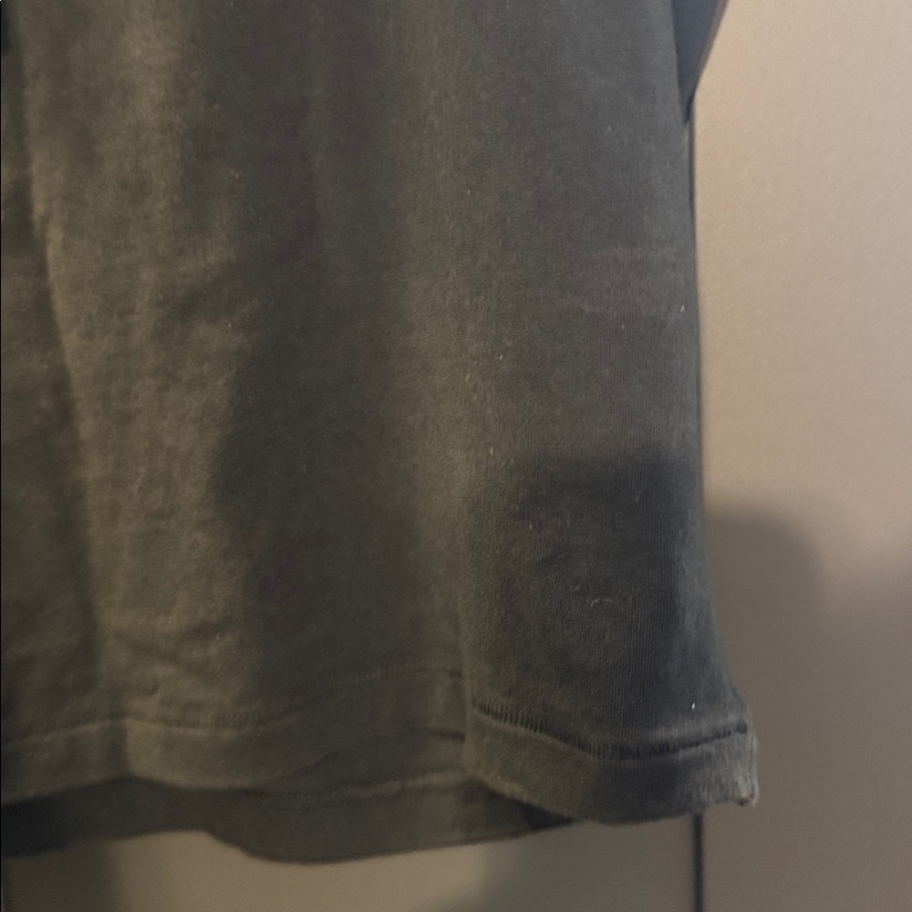 Skims New vintage CROPPED RAGLAN T-SHIRT washed onyx size medium with FLAWS - Picture 2 of 8